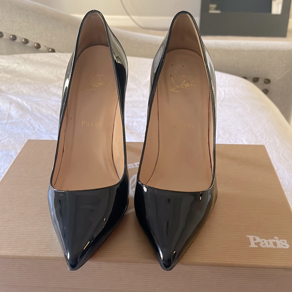 Louboutin Pigalle 100mm Pumps Black Leather Pumps.